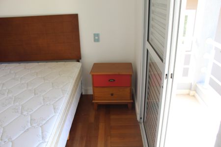 Casa de condomínio para alugar com 295m², 4 quartos e 2 vagasSuíte 2