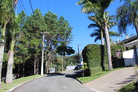 Casa de condomínio para alugar com 295m², 4 quartos e 2 vagasEntrada