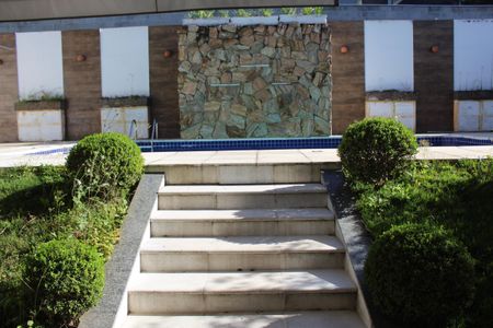 Casa de condomínio para alugar com 295m², 4 quartos e 2 vagasQuintal