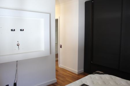 Casa de condomínio para alugar com 295m², 4 quartos e 2 vagasSuíte master