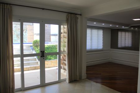 Casa de condomínio para alugar com 295m², 4 quartos e 2 vagasSala 2