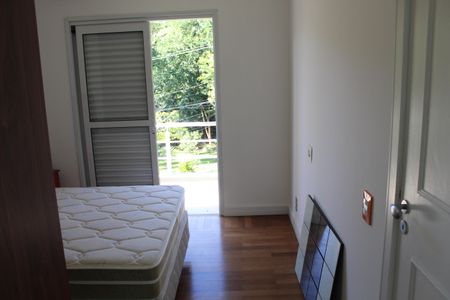 Casa de condomínio para alugar com 295m², 4 quartos e 2 vagasSuíte 2