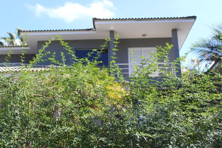 Casa de condomínio para alugar com 295m², 4 quartos e 2 vagasEntrada