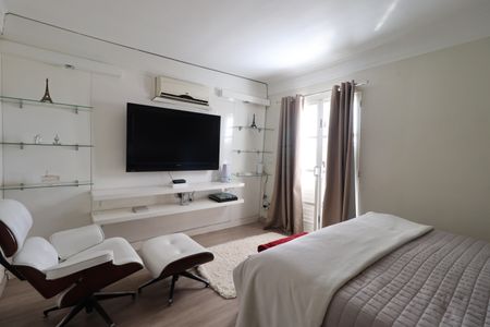 Casa para alugar com 430m², 6 quartos e 4 vagasSuíte 4