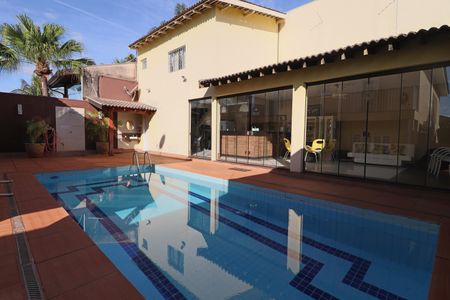 Casa para alugar com 430m², 6 quartos e 4 vagasÁrea gourmet