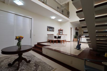 Casa para alugar com 430m², 6 quartos e 4 vagasSala 1