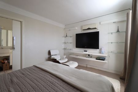 Casa para alugar com 430m², 6 quartos e 4 vagasSuíte 4