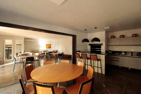 Apartamento à venda com 195m², 3 quartos e 2 vagasÁrea comum - Salão de festas