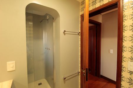 Apartamento à venda com 195m², 3 quartos e 2 vagasBanheiro