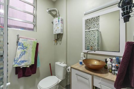 Apartamento à venda com 80m², 2 quartos e sem vagaBanheiro Suíte