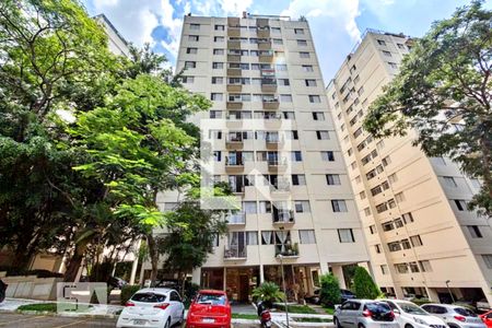 Apartamento para alugar com 72m², 2 quartos e 1 vagaFachada