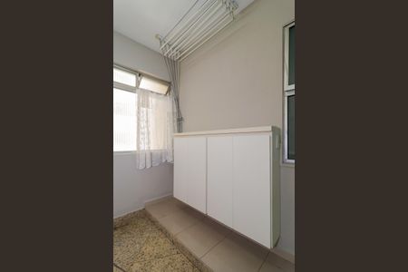 Apartamento para alugar com 72m², 2 quartos e 1 vagaÁrea de Serviço