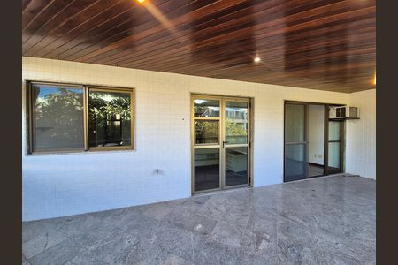 Apartamento para alugar com 109m², 3 quartos e 2 vagas Apartamento para alugar com 109m², 3 quartos e 2 vagasvaranda