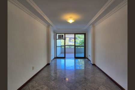 Apartamento para alugar com 109m², 3 quartos e 2 vagas Apartamento para alugar com 109m², 3 quartos e 2 vagasSala