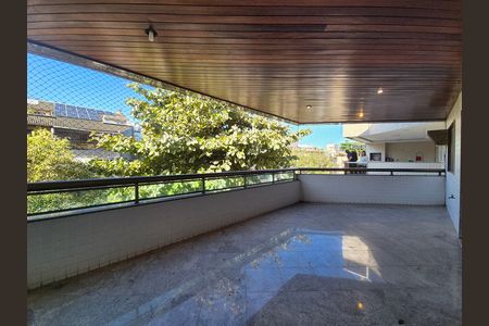 Apartamento para alugar com 109m², 3 quartos e 2 vagas Apartamento para alugar com 109m², 3 quartos e 2 vagasvaranda