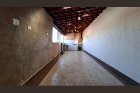 Apartamento à venda com 170m², 3 quartos e 3 vagasCobertura