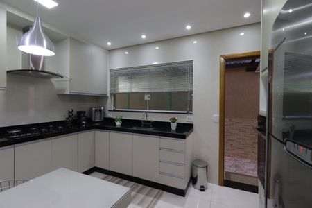 Casa à venda com 145m², 2 quartos e 2 vagasCozinha