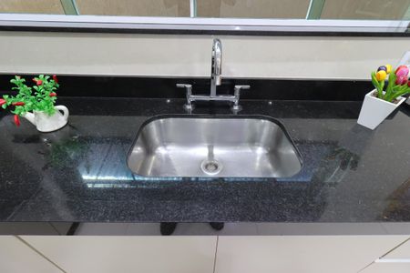 Casa à venda com 145m², 2 quartos e 2 vagasCozinha - Pia