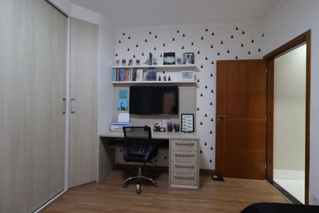 Casa à venda com 145m², 2 quartos e 2 vagasQuarto