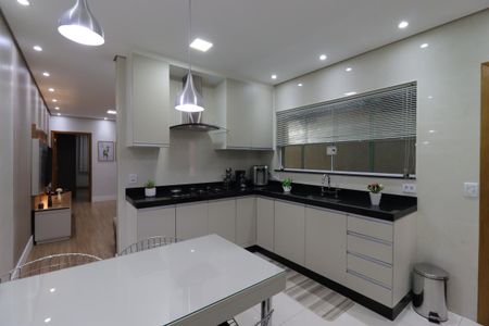 Casa à venda com 145m², 2 quartos e 2 vagasCozinha