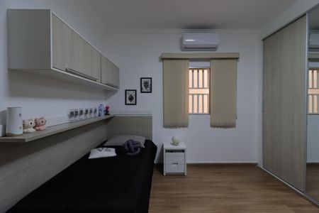 Casa à venda com 145m², 2 quartos e 2 vagasQuarto