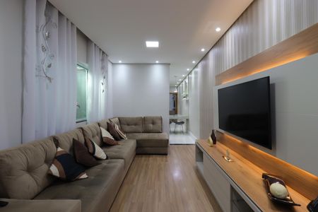 Casa à venda com 145m², 2 quartos e 2 vagasSala