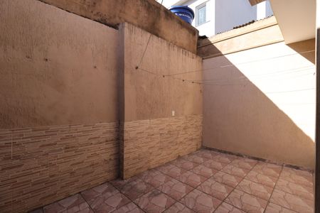Casa à venda com 145m², 2 quartos e 2 vagasQuintal