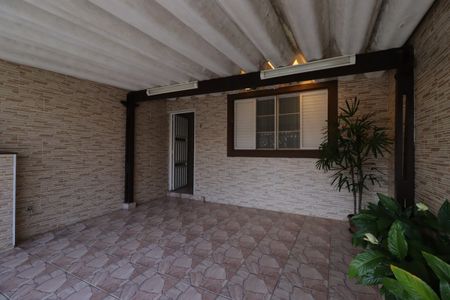 Casa à venda com 145m², 2 quartos e 2 vagasGaragem