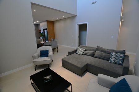 Casa de condomínio à venda com 229m², 3 quartos e 4 vagasSala