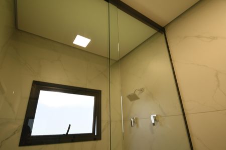 Casa de condomínio à venda com 229m², 3 quartos e 4 vagasBanheiro do Quarto 3