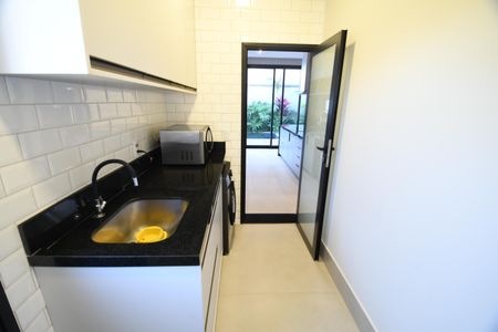 Casa de condomínio à venda com 229m², 3 quartos e 4 vagasÁrea de Serviço