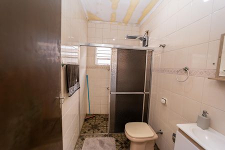 Casa à venda com 160m², 3 quartos e 3 vagas Casa à venda com 160m², 3 quartos e 3 vagasBanheiro Social