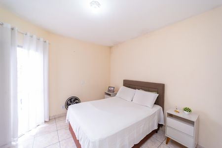 Casa à venda com 160m², 3 quartos e 3 vagas Casa à venda com 160m², 3 quartos e 3 vagasSuíte