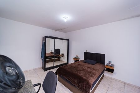 Casa à venda com 160m², 3 quartos e 3 vagas Casa à venda com 160m², 3 quartos e 3 vagasQuarto 1