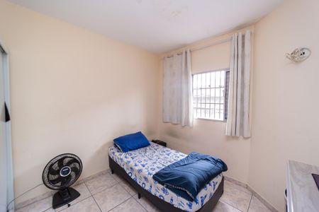 Casa à venda com 160m², 3 quartos e 3 vagas Casa à venda com 160m², 3 quartos e 3 vagasQuarto 2