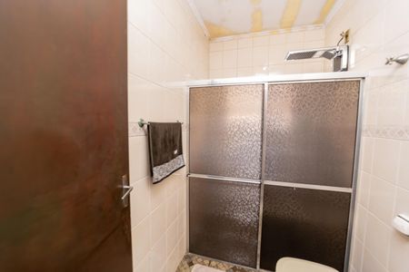 Casa à venda com 160m², 3 quartos e 3 vagas Casa à venda com 160m², 3 quartos e 3 vagasBanheiro Social