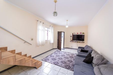 Casa à venda com 160m², 3 quartos e 3 vagas Casa à venda com 160m², 3 quartos e 3 vagasSala
