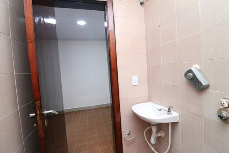 Casa para alugar com 503m², 3 quartos e 2 vagasBanheiro de serviço