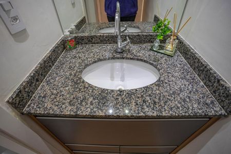 Apartamento à venda com 56m², 3 quartos e 1 vaga Apartamento à venda com 56m², 3 quartos e 1 vagaBanheiro