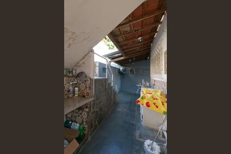 Casa à venda com 180m², 3 quartos e 1 vagaÁrea de Serviço