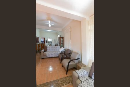 Casa à venda com 180m², 3 quartos e 1 vagaSala