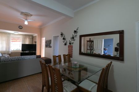 Casa à venda com 180m², 3 quartos e 1 vagaSala de Jantar