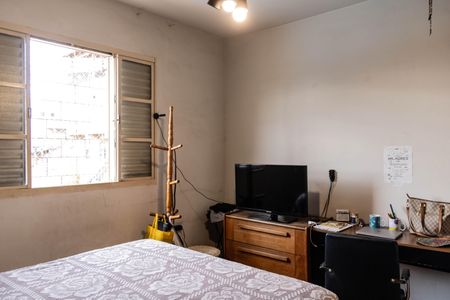 Casa à venda com 700m², 3 quartos e 4 vagasQuarto 2