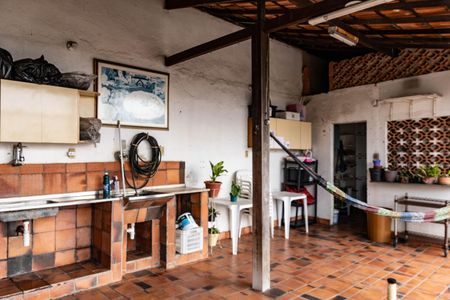 Casa à venda com 700m², 3 quartos e 4 vagasÁrea de Serviço