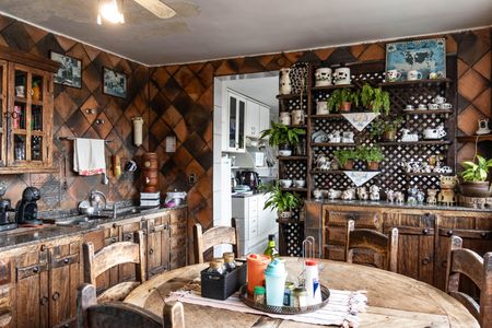 Casa à venda com 700m², 3 quartos e 4 vagasCopa