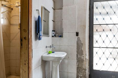 Casa à venda com 700m², 3 quartos e 4 vagasCasa 2 Banheiro