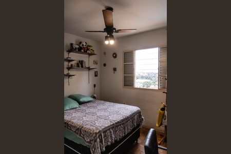 Casa à venda com 700m², 3 quartos e 4 vagasQuarto 2