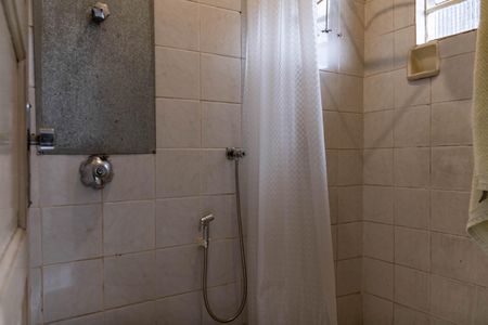 Casa à venda com 700m², 3 quartos e 4 vagasCasa 2 Banheiro