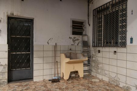 Casa à venda com 700m², 3 quartos e 4 vagasCasa 2 Área de serviço