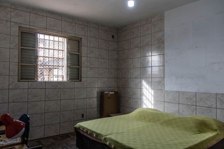 Casa à venda com 700m², 3 quartos e 4 vagasCasa 2 Quarto 1